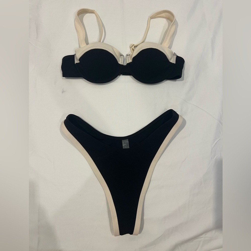 Elegant Black and Cream Bikini Set